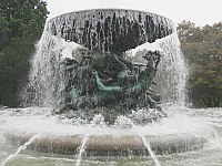 
   Brunnen Nähe Albertplatz   
