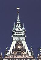
   Dach und Spitze des Turms   
   des Hamburger Rathauses   

   ( diese Seite enthält zusätz-   
   liche Detail - Aufnahmen )   
