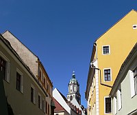 
   Frauenkirche am Ende der Gasse   
