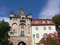 
   Torhaus am mittleren Burgtor   
