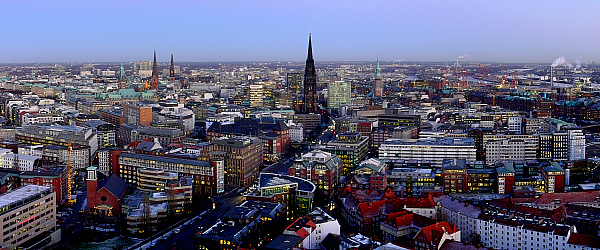 
   Panorama-Blick vom Turm des "Michel"   
