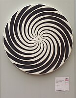 
 &nbsp; &nbsp; &nbsp; &nbsp; Ausstellung ' Jugend forscht ' &nbsp; 
 &nbsp; auf dem ' Marktplatz des Stadtzentrums &nbsp; 
