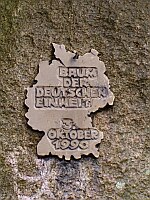 
   Gedenkplatte ' Baum der Deutschen Einheit '   
