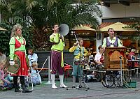 
 &nbsp; Artisten-Truppe Geschwister Weisheit &nbsp; 
 &nbsp; Ank&uuml;ndigung ihrer historischen Show &nbsp; 
