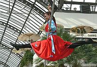 
 &nbsp; Spagat auf dem Hochseil &nbsp; 
