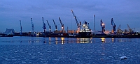 
   Winterliche Hafen-Szene   
