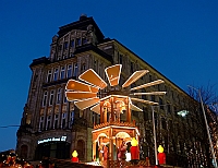 
   Weihnachts-Pyramide   
