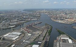 
   Freihafen und Norderelbe   
