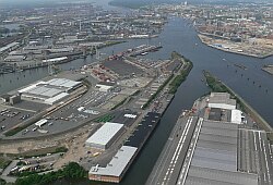 
   Freihafen und Norderelbe   
