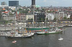 
   Unterhalb der Michaeliskirche   
